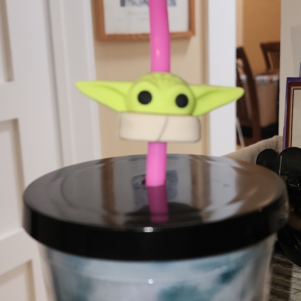 Star Wars Baby Yoda Tumbler with Straw NWT - Picture 8 of 9